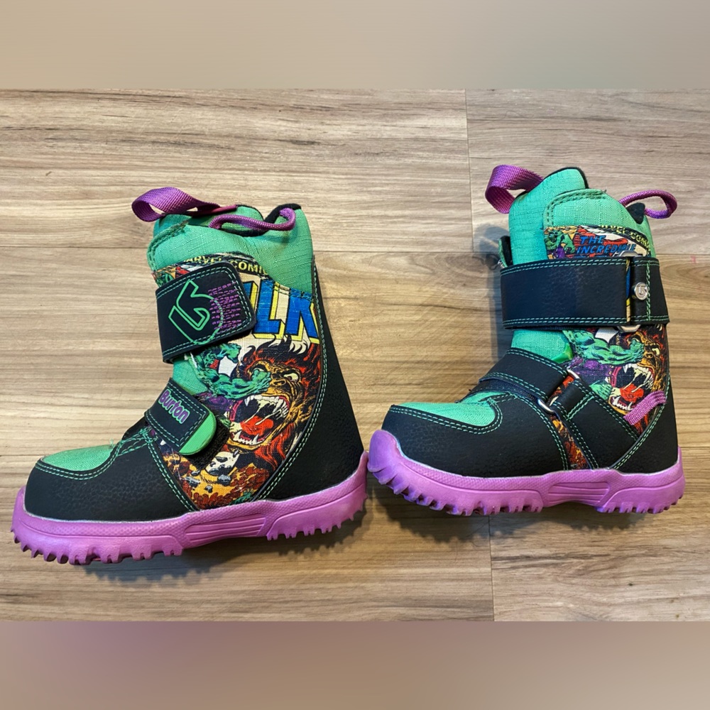 Burton Mini Grom boys DC Hulk snowboard boots size 12